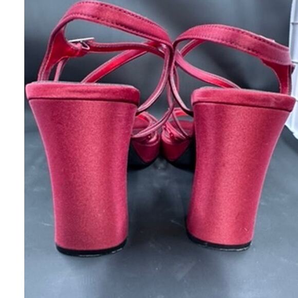 "UNLISTED" Strappy, Red, Chunky Heel, Bead Accents,Size 8,Dark Romance,Y2K,Dance - Picture 4 of 16